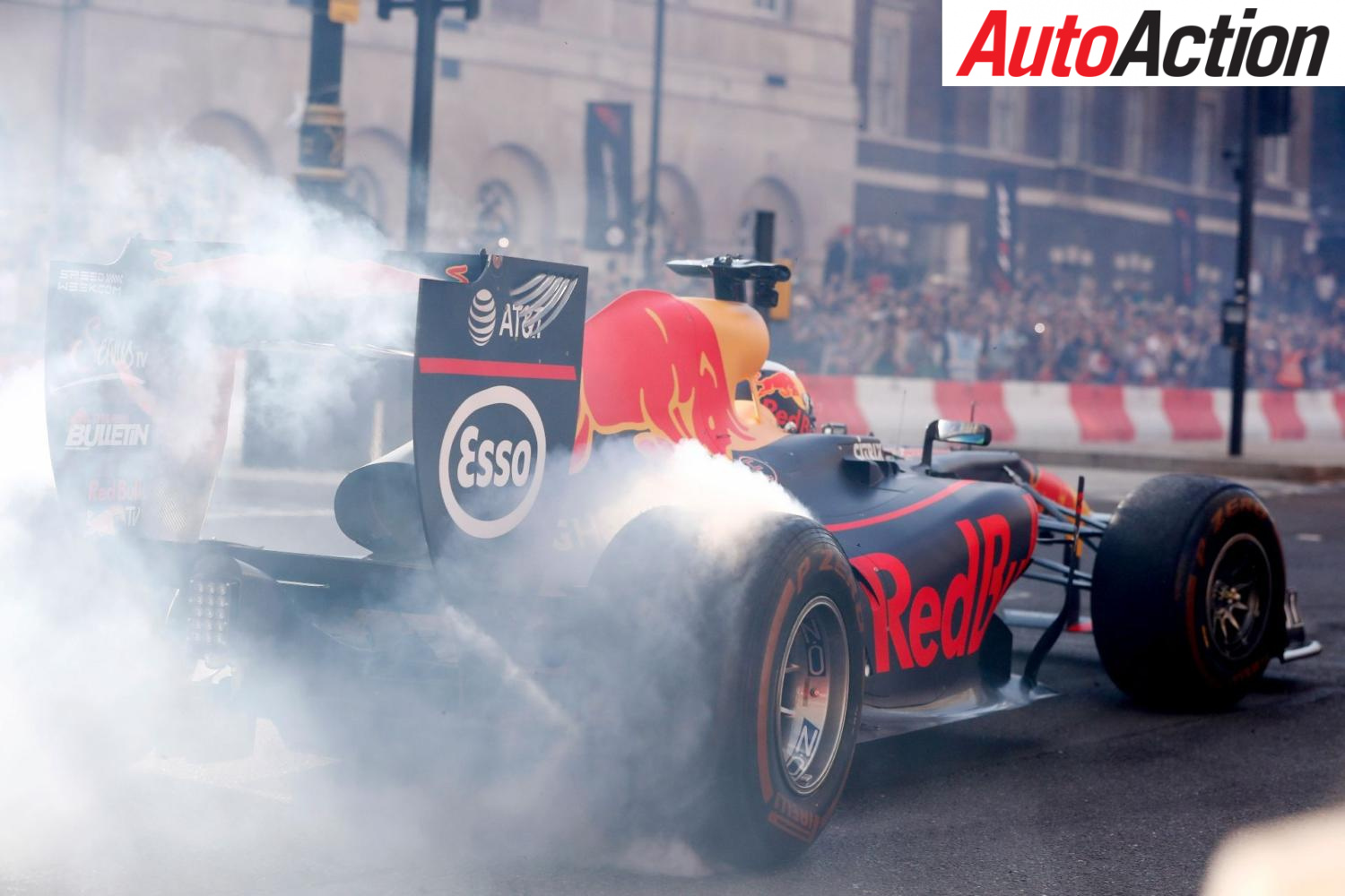 Formula 1 took to the streets of London for F1 Live London - Photo: LAT