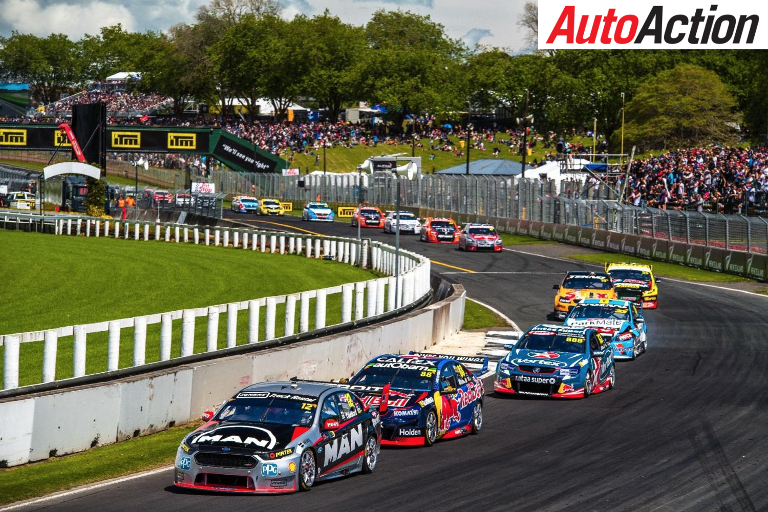 Fabian Coulthard leading the field at last years ITM Auckland SuperSprint - Photo: LAT