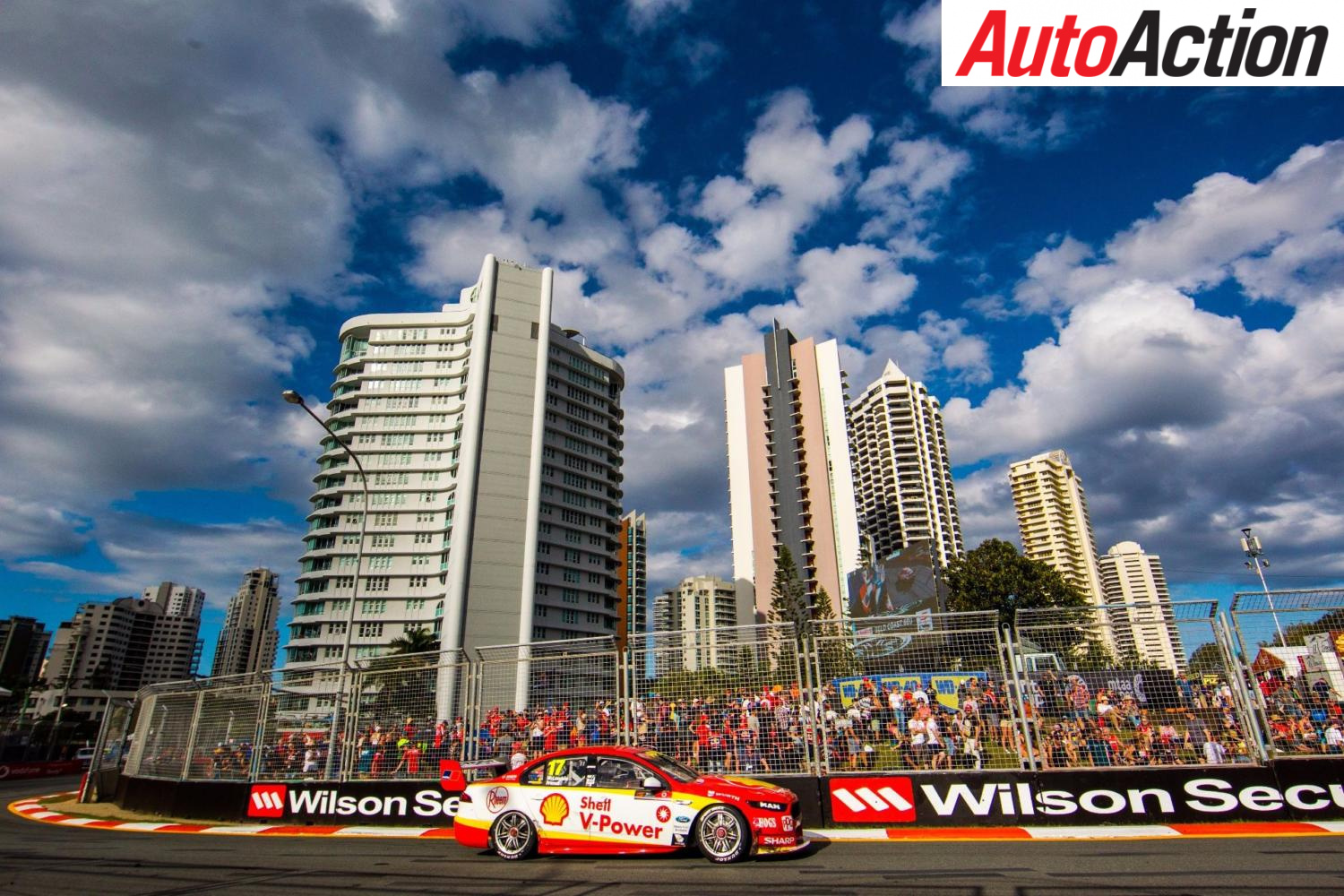 Scott McLaughlin bounces back to win on the Gold Coast - Photo: Dirk Klynsmith