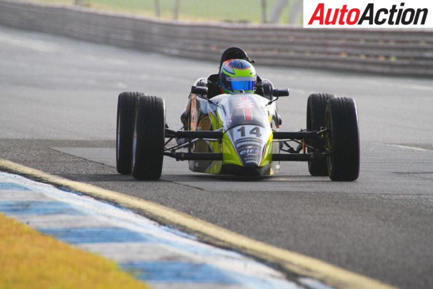 Junior Racing Developments Sabre Formula Vee on track