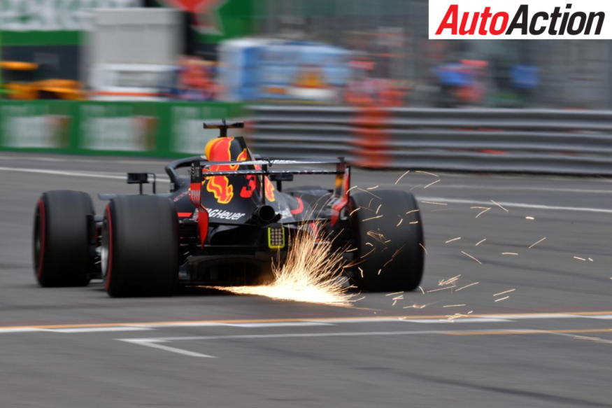 Grid Penalties see Daniel Ricciardo start rear of grid - Photo: Sutton Images