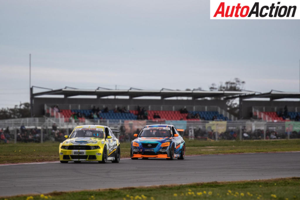Action at the front of the Aussie Racing Cars - Photo: InSyde Media