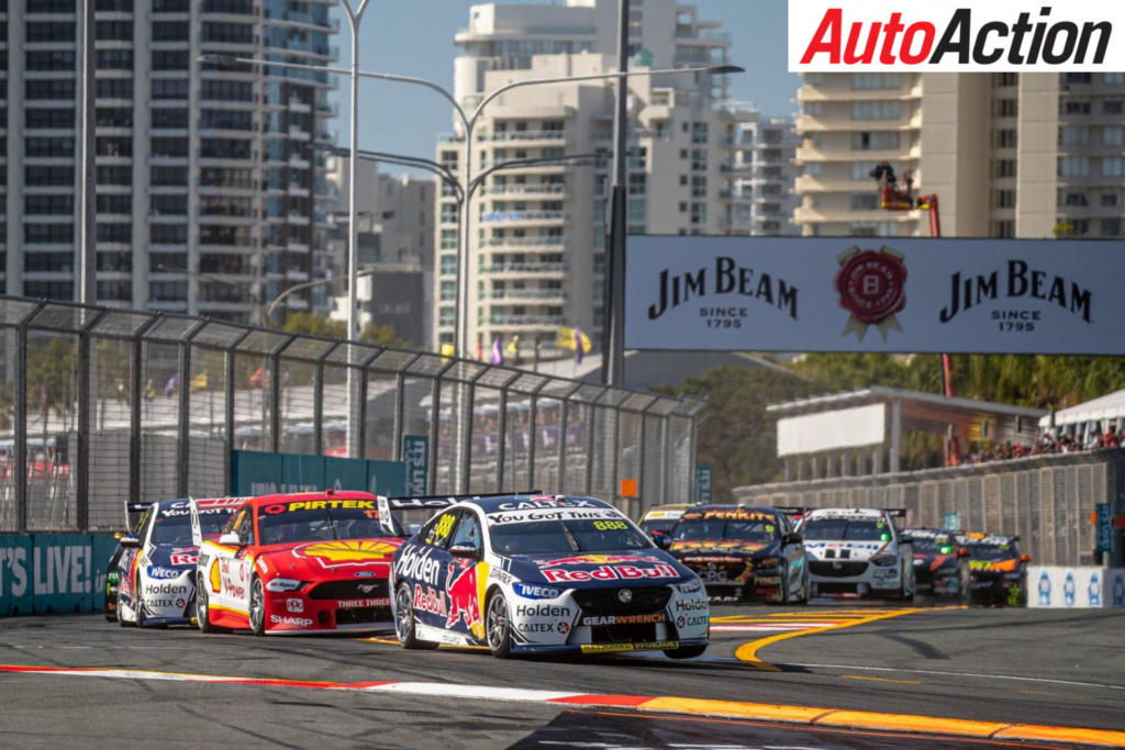 Craig Lowndes jumped to the lead at the start - Photo: InSyde Media