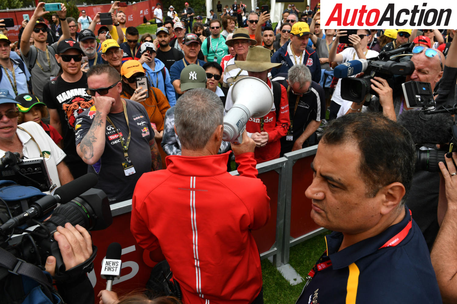 Australian Grand Prix agony continues - Image: LAT