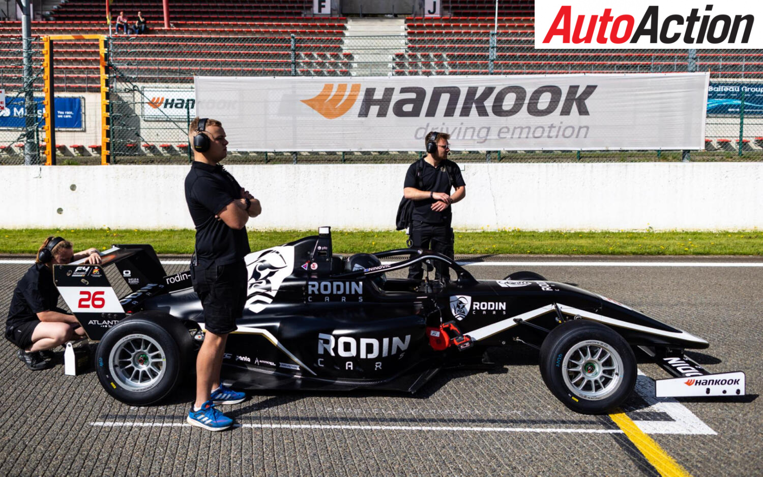Alex Ninovic Racing Ninovic impresses in Spanish F4 debut - Auto Action