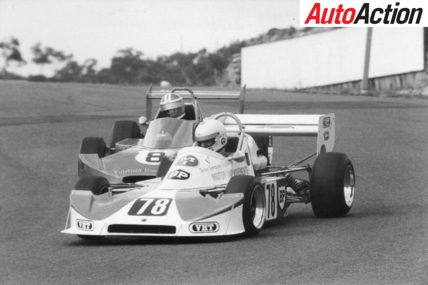 Brian racing the Cheetah Mk6 in its F2 specification, dicingwith Terry Finnigan’s Mk6 Toyota at Amaroo in 1979.