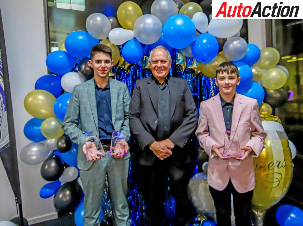 SSV Juniors River Paterson-SSV President Rod Meakins and Axel Robinson ...