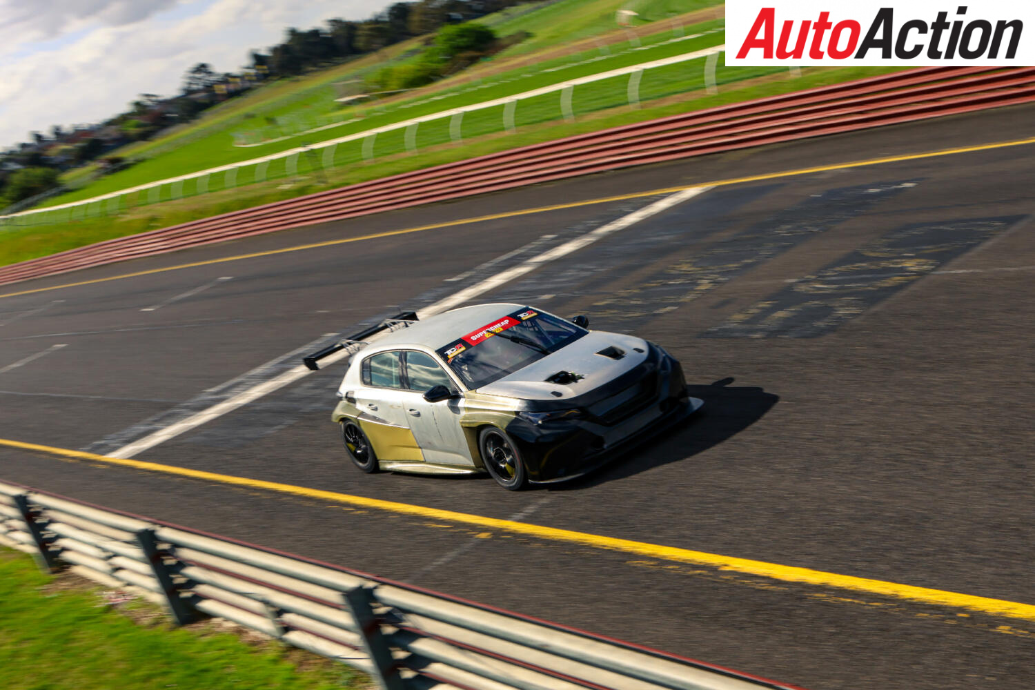 TCR Peugeot shakedown