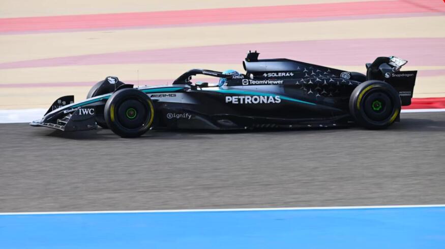 Russell Mercedes F1 testing