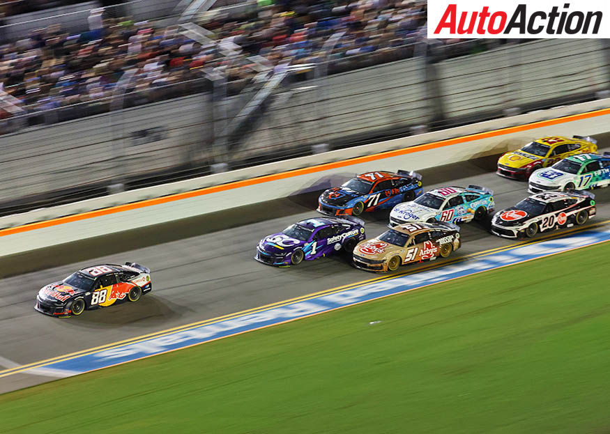 Shane Van Gisbergen leads at Daytona