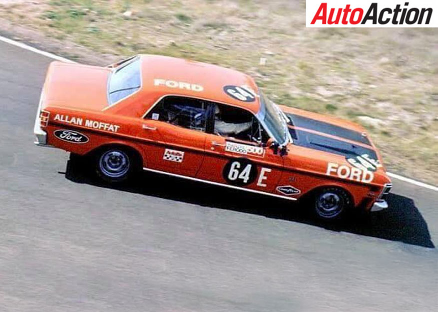 Allan-Moffat-Bathurst-1971