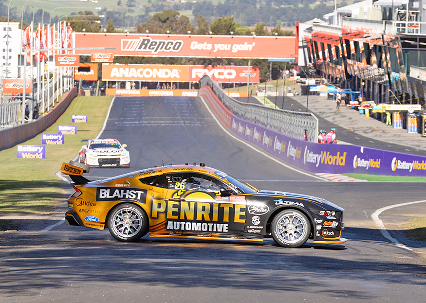Brown finds wall as Slade jokes about Bathurst off